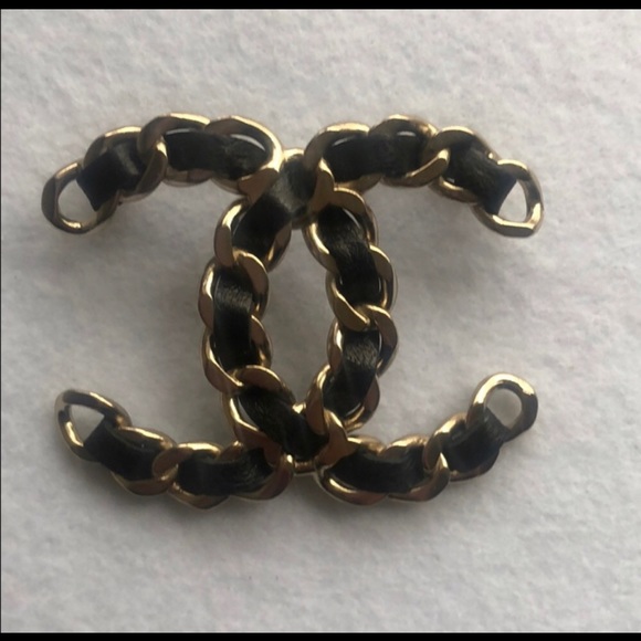 CHANEL BROOCH - Picture 7 of 9